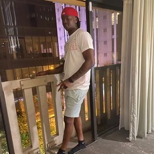 Meet your Posher, Lester